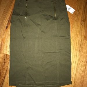 Green pencil skirt